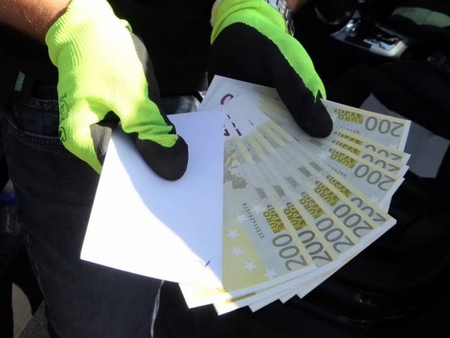 Спецпрокуратура и ГДБОП удариха група за разпространение на фалшиви еврови банкноти