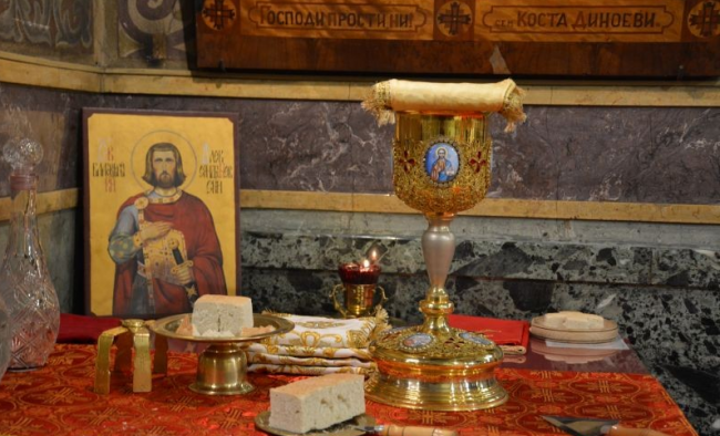 Тържествено беше отбелязан летният храмов празник на Св. Александър Невски