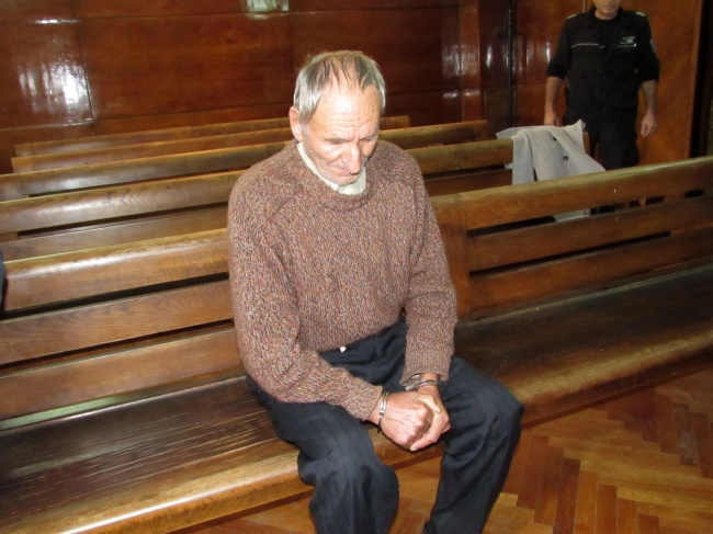 76-годишният Петко от Русе, прегазил дете, остава в ареста
