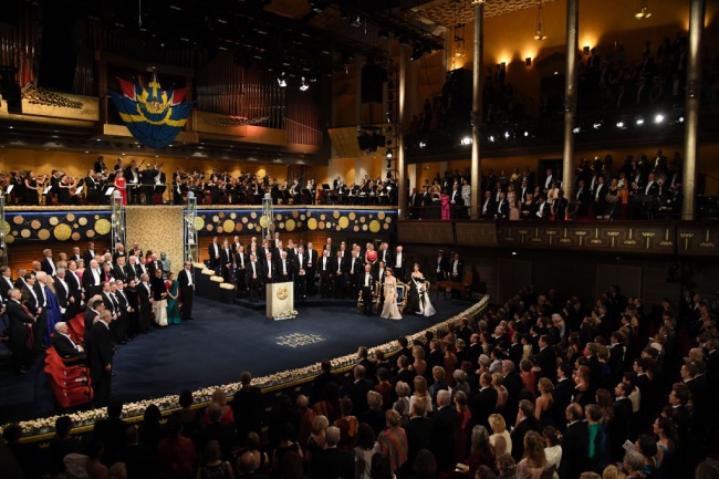 В Стокхолм се състоя церемонията по връчването на Нобеловите награди
