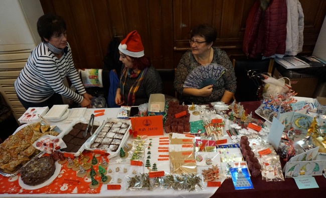 Благотворителен базар във Варна събира средства за деца на загинали военнослужещи