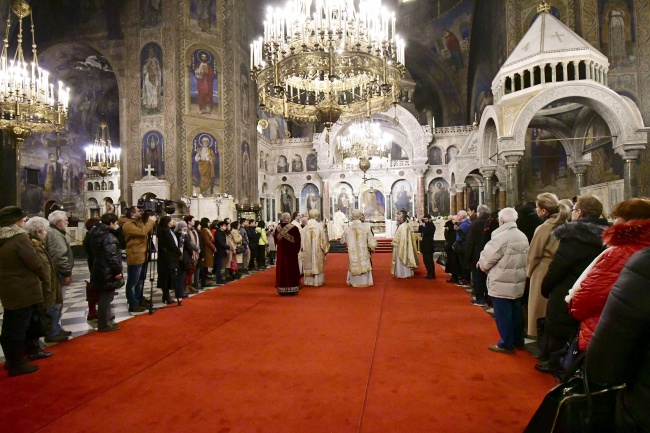Патриарх Неофит оглави Света Василиева литургия в първия ден на новата година
