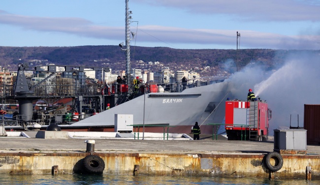 Военноморска база Варна откри учебната година с атрактивни демонстрации