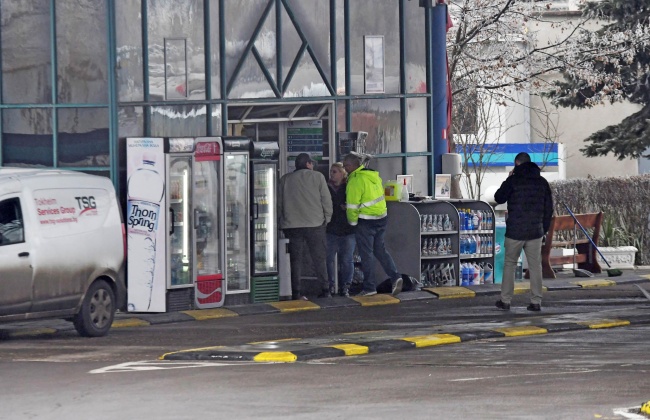 Трима маскирани ограбиха бензиностанция до София