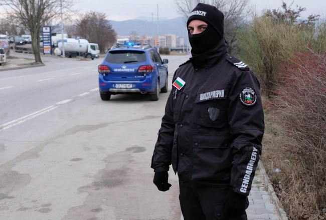 Мащабна полицейска акция блокира Благоевград