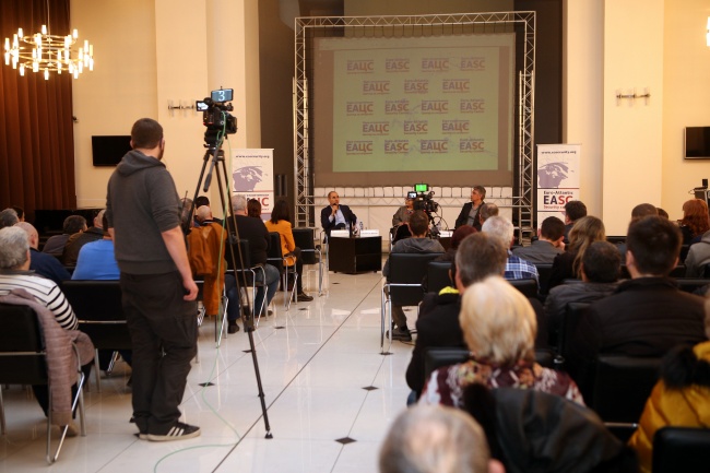ЕАЦС с кръгла маса в Русе за дезинформацията и историческата фалшификация през паметници и монументи