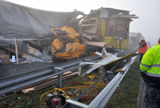 Тежка верижна катастрофа на магистрала Марица