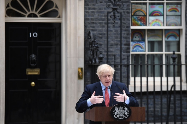 Британският премиер Борис Джонсън се завърна на работа