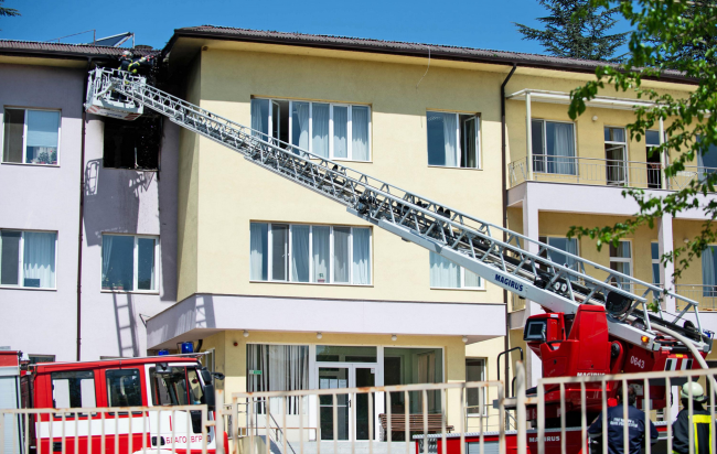 Пожар горя в старчески дом в Благоевград