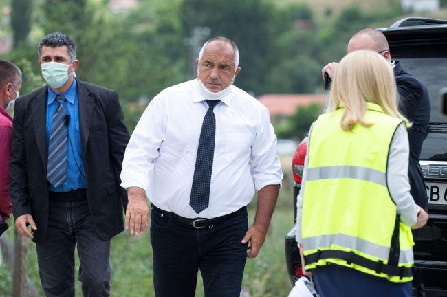 Премиерът Бойко Борисов дойде на тунела Железница заради инцидента