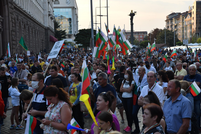 Граждани от цяла България се събраха в София за 'Велико народно въстание 3'