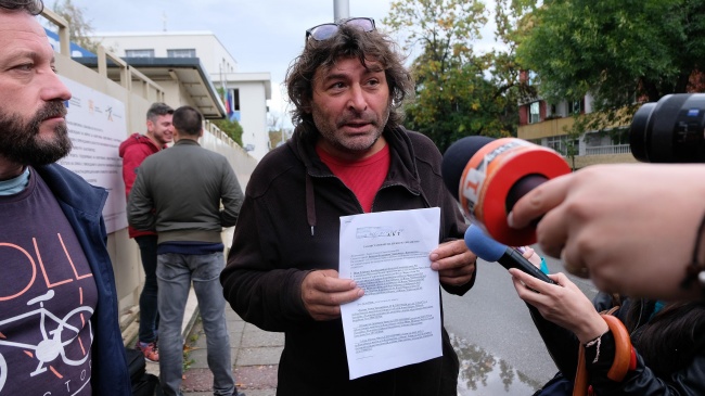 Съдят протестиращи в Благоевград за хвърляне на яйца по обществени сгради