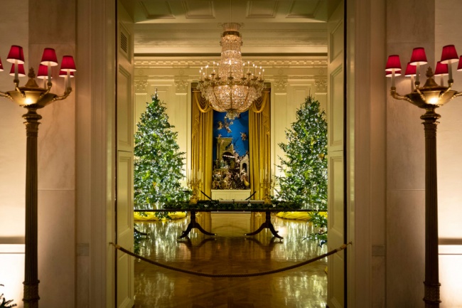 Мелания Тръмп показа украсата на Белия дом