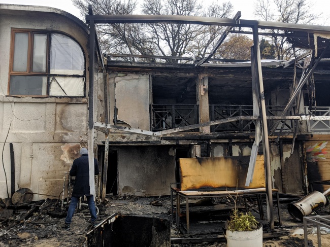 Известно плажно заведение изгоря във Варна