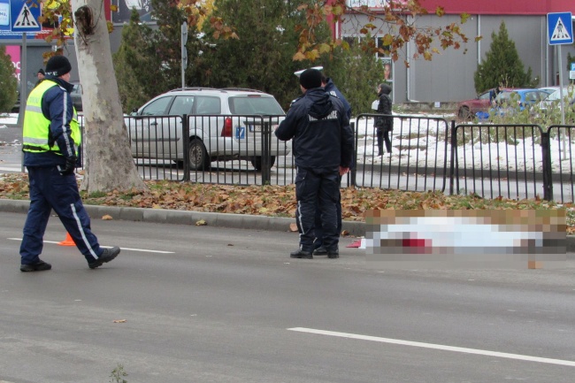 Жена загина на пешеходна пътека в Русе (18+)
