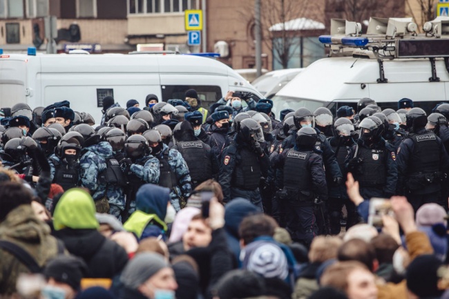 Арести в Москва по време на протест в подкрепа на Навални 