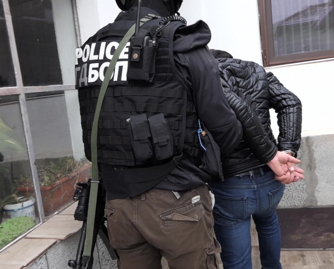 Служители на ГДБОП и Сикрет сървиз неутрализираха организирана престъпна група