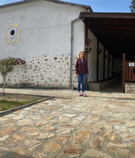 Вицепремиерът Марияна Николова посети забележителности около Мелник
