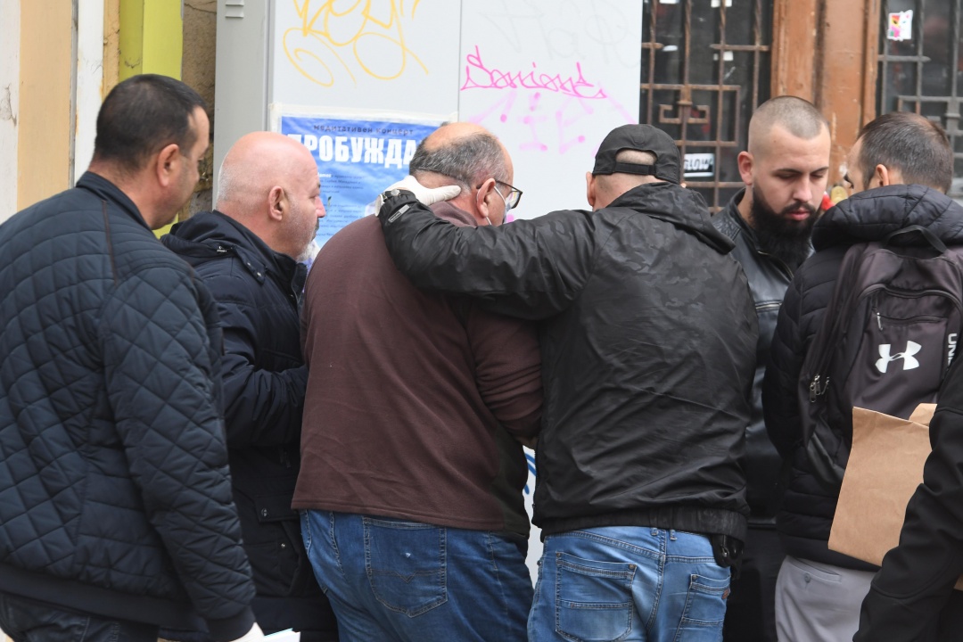 Простреляха смъртоносно мъж на Женския пазар в София