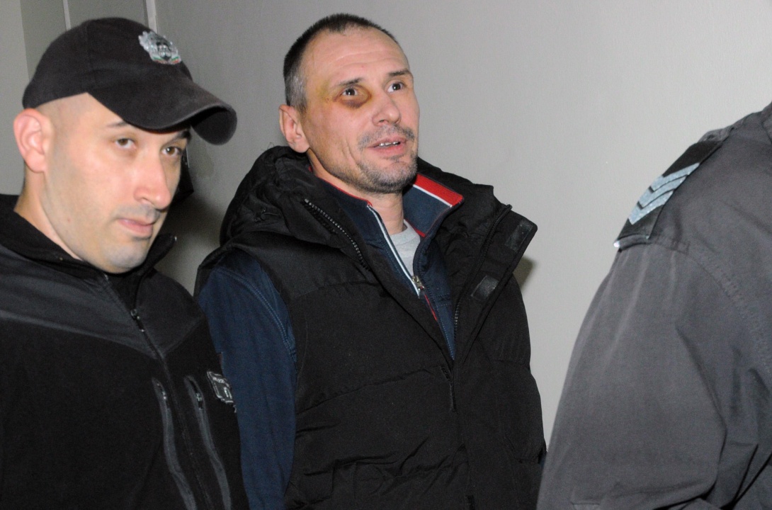 Двама украинци са задържани за кражба на над 100 000 лева