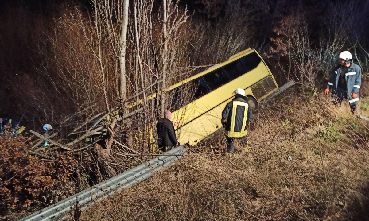 Автобус катастрофира близо до Свиленград