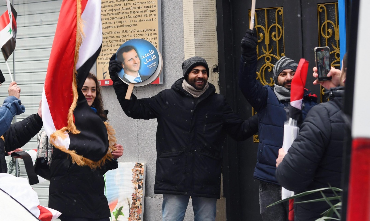 Сирийци се събраха на протест пред сградата на Европейската комисия в България