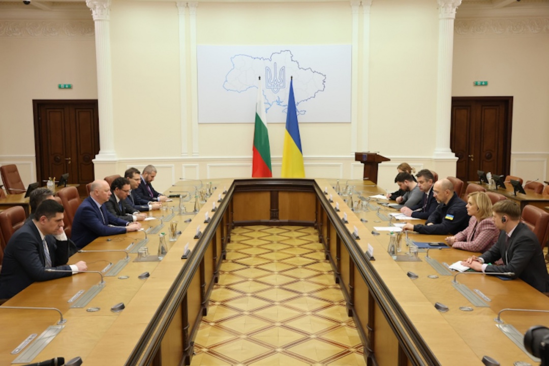 Росен Желязков разговаря с украинския премиер Денис Шмигал