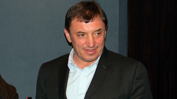 Алексей Петров изгони журналистка