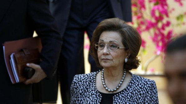 Съпругата на Хосни Мубарак е получила инфаркт след арестуването й