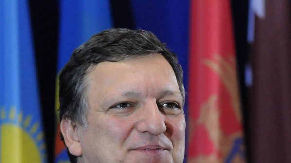 Барозу: Времето за Сърбия за кандидат на ЕС изтича