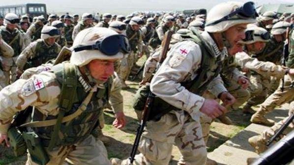 Великобритания съкращава военния си контингент в Ирак