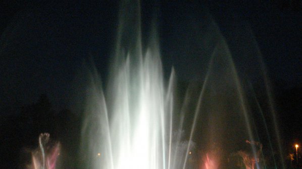 Отлагат ремонта на Пеещите фонтани в Пловдив