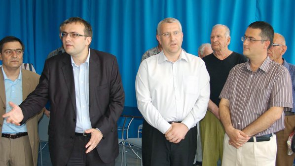 Малинов: Партийната идентичност няма да има роля на изборите