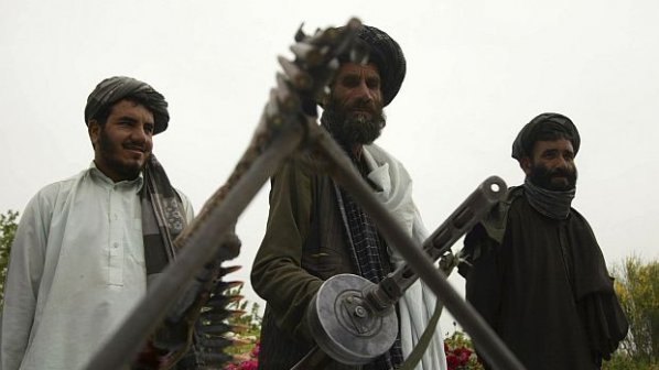Талибаните отвръщат на удара