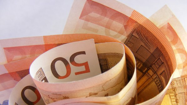 Българите губят доверие към банките