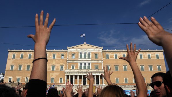 ЦРУ предупреждава за военен преврат в Гърция