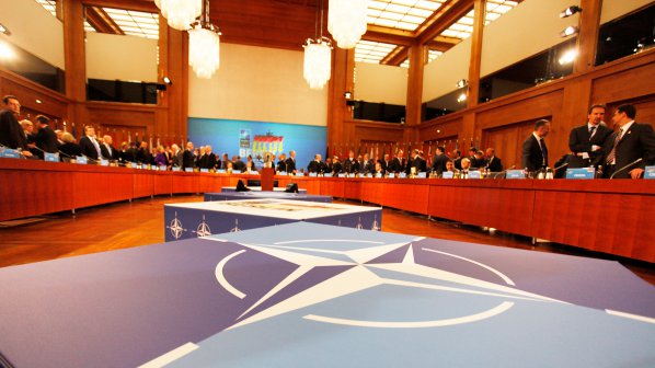 Осуетиха атентат срещу НАТО в Тбилиси