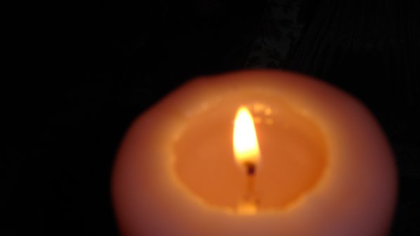 1500 палят свещ в памет на Темида