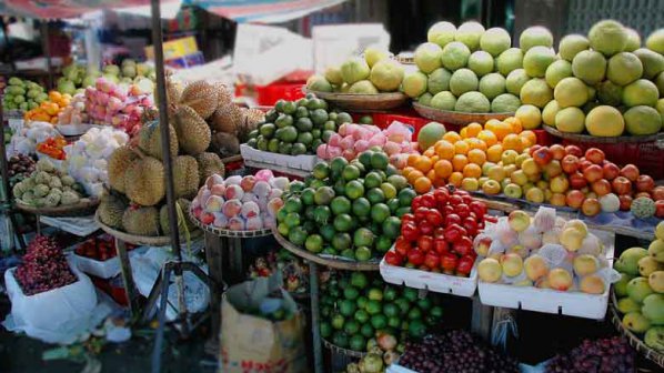 Плодовете и зеленчуците поевтиняват