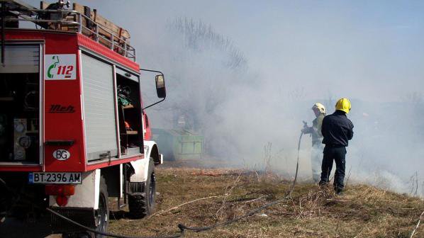 Близо 30 декара пшеница са изгорели във Великотърновско