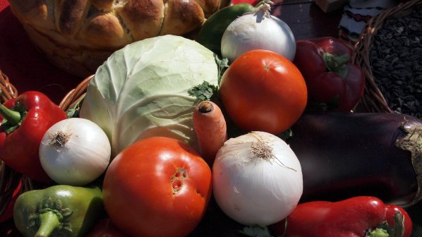 ЕК с призив Русия да вдигнат забраната за внос на зеленчуци