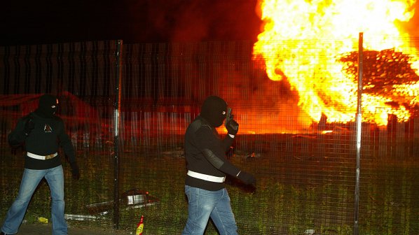 Протестанти подпалиха Белфаст