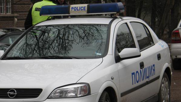 Депо за крадени автомобили разкриха във Варна