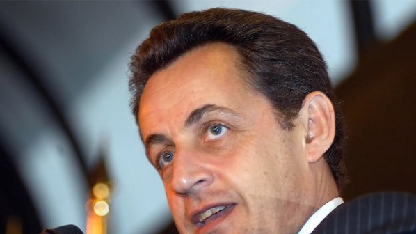 Осъдиха мъжа, който нападна Саркози