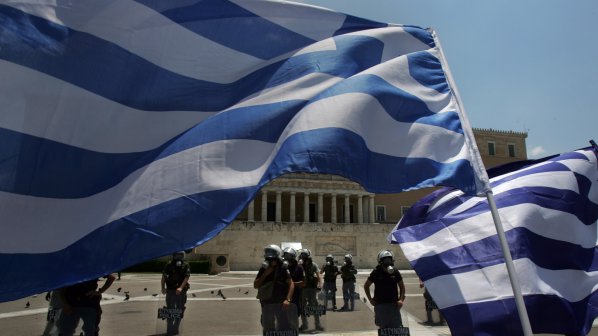 Нови сблъсъци в Гърция