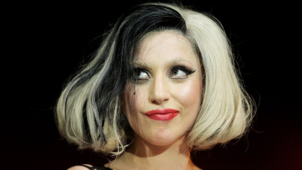 Съдят Лейди Гага за фалшива благотворителност