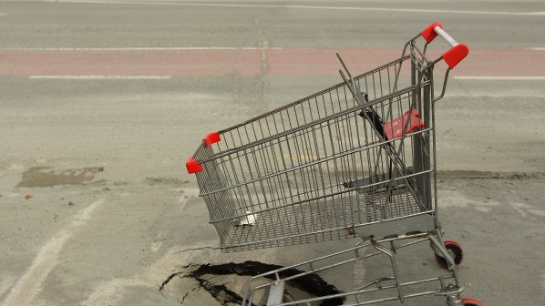 Откраднаха над 800 колички от супермаркет във Великобритания