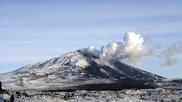 Вулканът Хекла е &quot;готов да изригне&quot; обяви геофизик