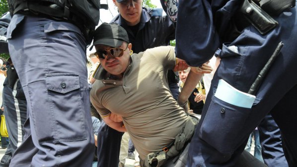 В Пловдив гледат дело на пребит от полицаи студент