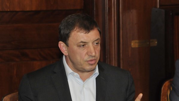 Алексей Петров ще внася в ЕП петиция срещу добива на шистов газ край Нови пазар